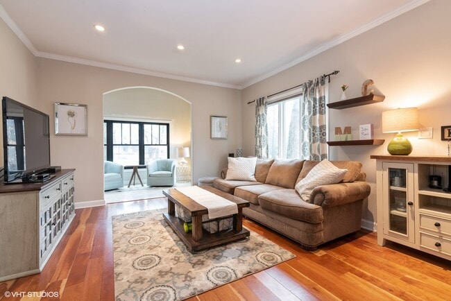 Building Photo - 1777 S Shore Dr