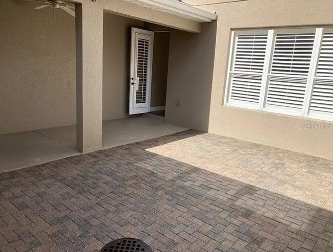 Building Photo - 517 Shining Armor Ln