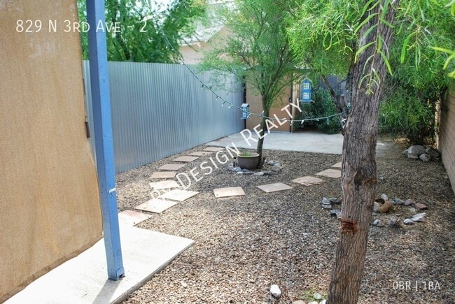 Building Photo - Casita Guest House - Just off 4th Ave/Univ...