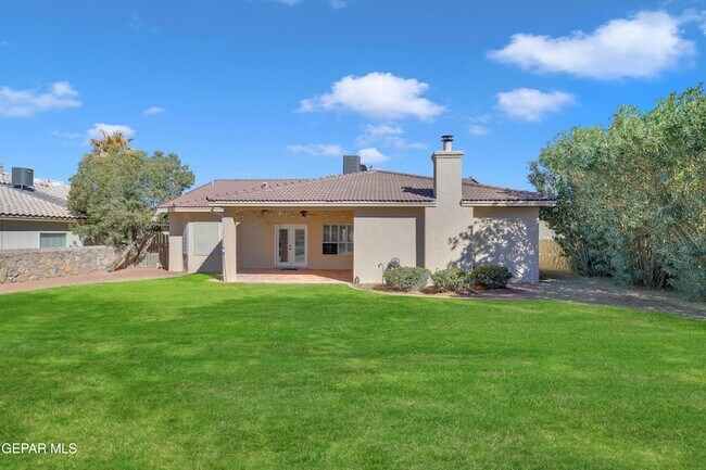 Building Photo - 232 Ave Mirador