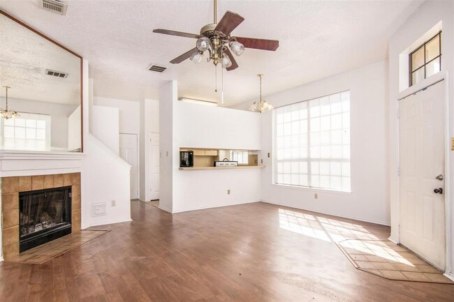 Building Photo - 8888 Benning Dr