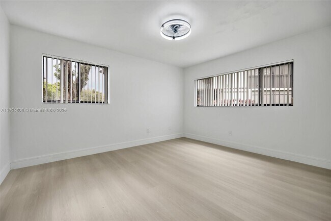 Building Photo - 9514 N Belfort Cir