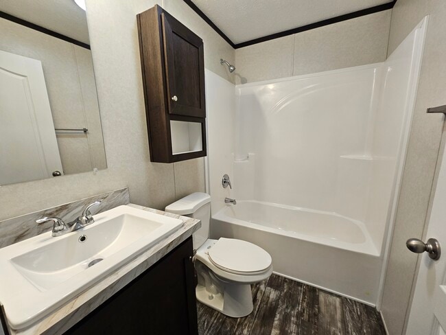 Building Photo - 197 Birch