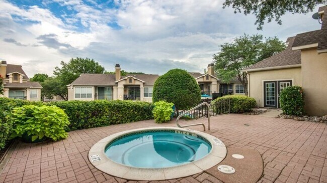 Building Photo - 801 Legacy Dr
