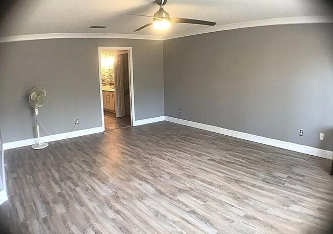 Building Photo - 2216 Smallwood Dr