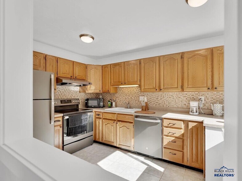 Building Photo - 1C Glendale Ln