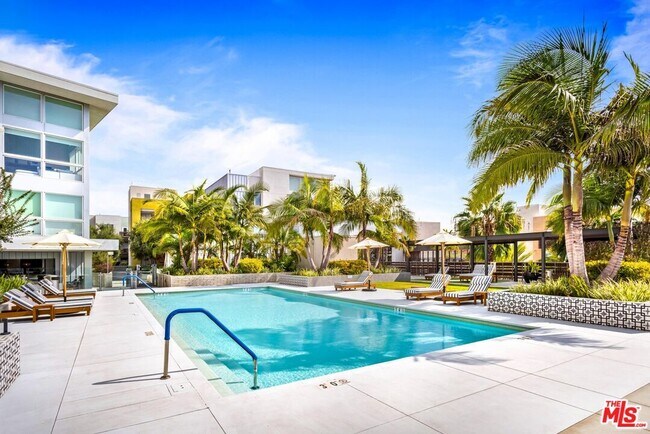 Building Photo - 12760 Millennium Dr