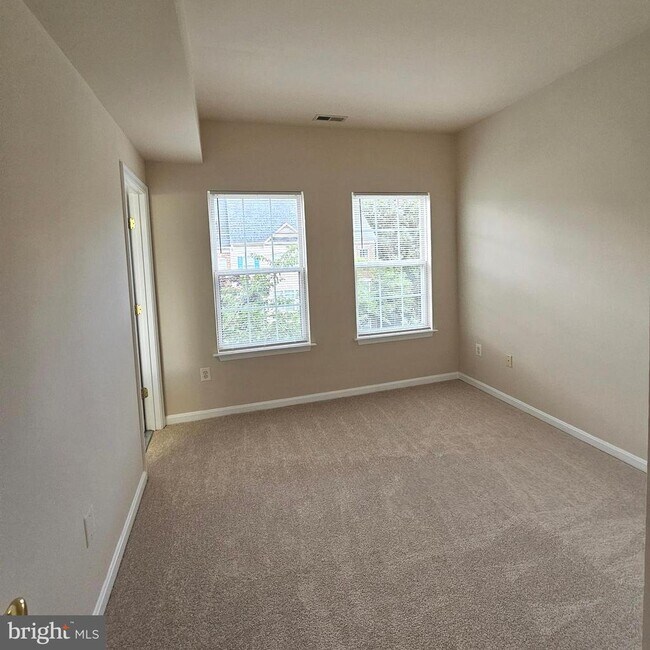 Building Photo - 5431 Cheyenne Knoll Pl