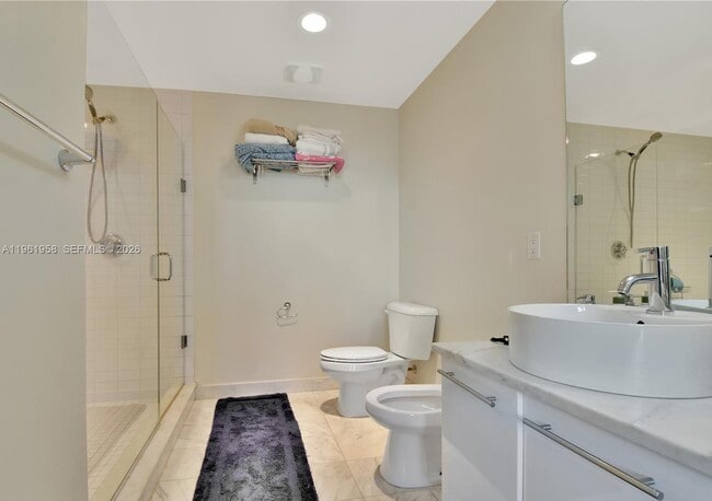 Building Photo - 888 Biscayne Blvd