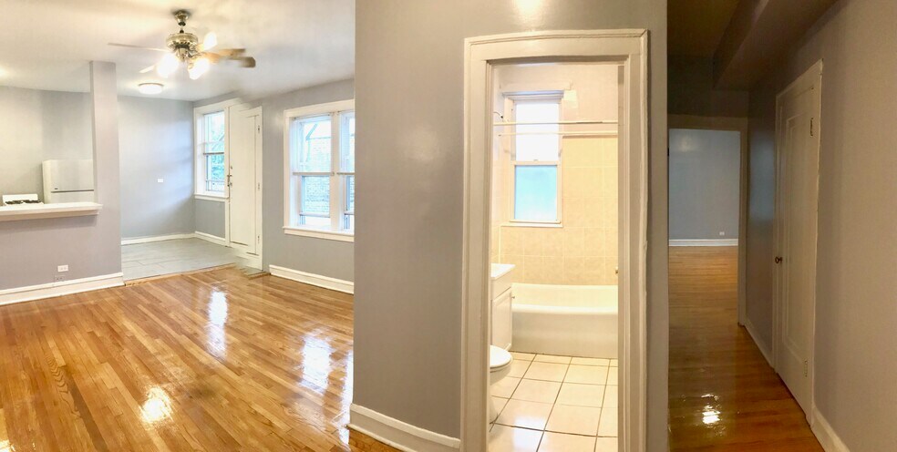 Building Photo - 4165 S Archer Ave