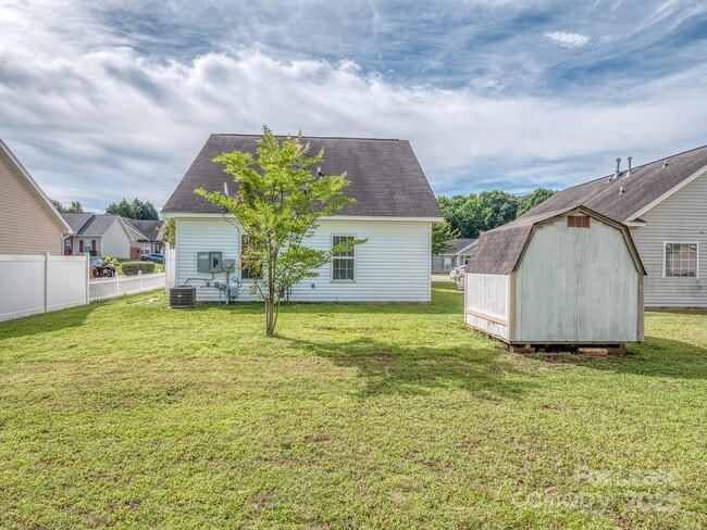 Building Photo - 6213 Derryfield Dr