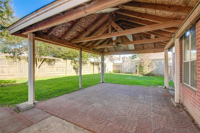 Building Photo - 1742 Country Club Cove Dr