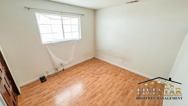 Building Photo - 3311 Camellia Dr