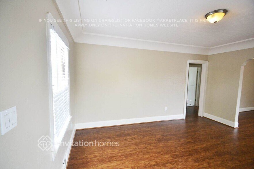 Building Photo - 1440 Beach St