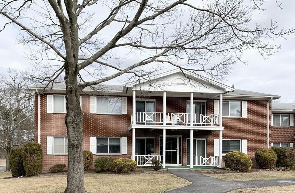 Building Photo - 19 Bayberry Dr