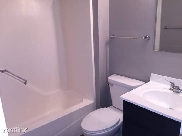 Building Photo - 3 br, 1 bath  - 961 Miller Ave