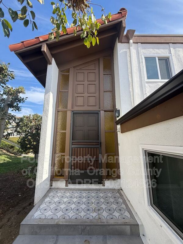 Building Photo - 3626 Calle Casino