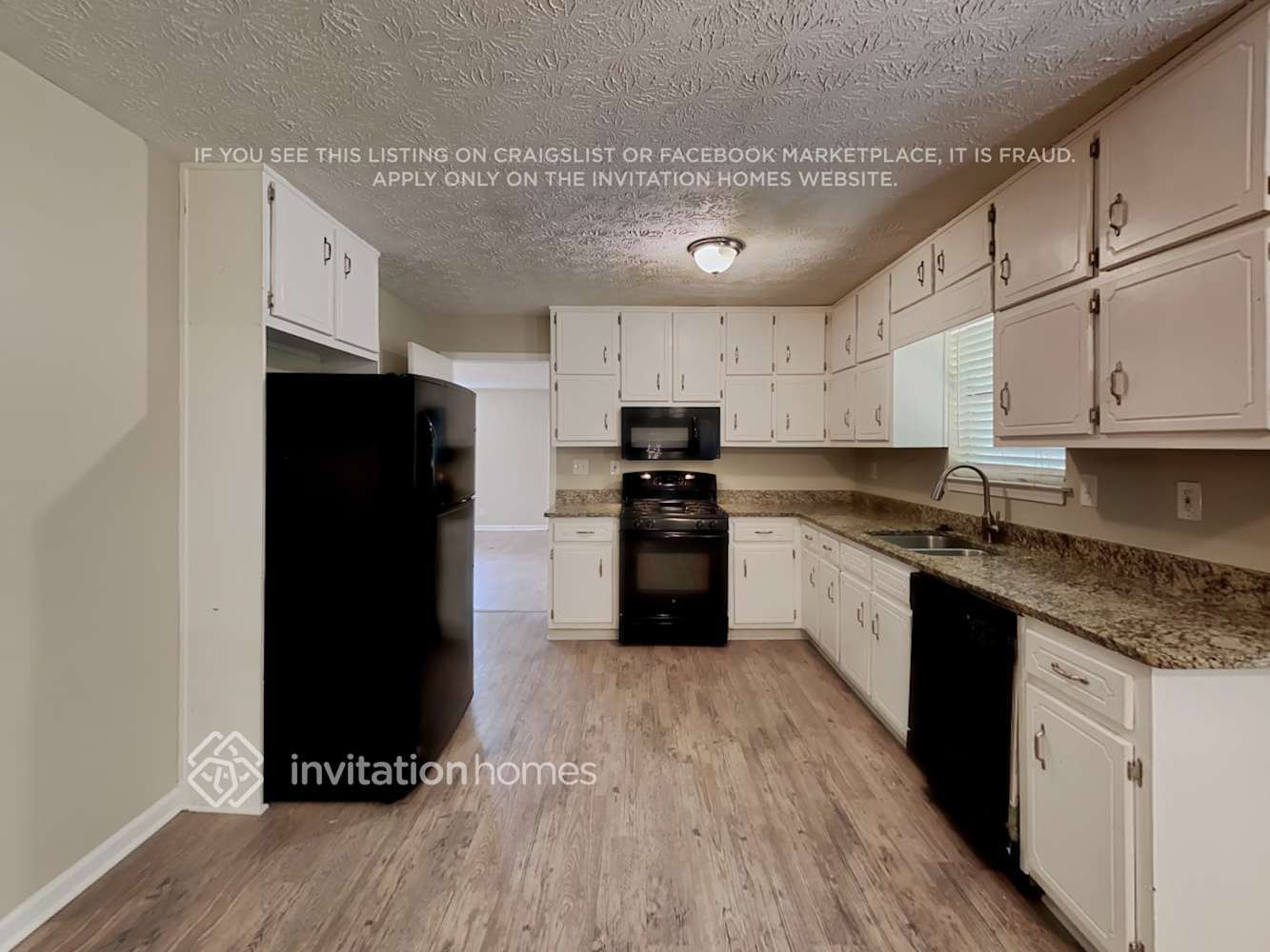 Building Photo - 125 Trace Dr