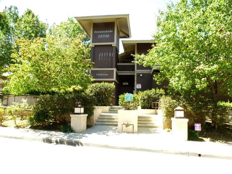 Building Photo - 28832 Conejo View Dr