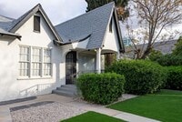 Building Photo - Beautiful 1-Bedroom Available