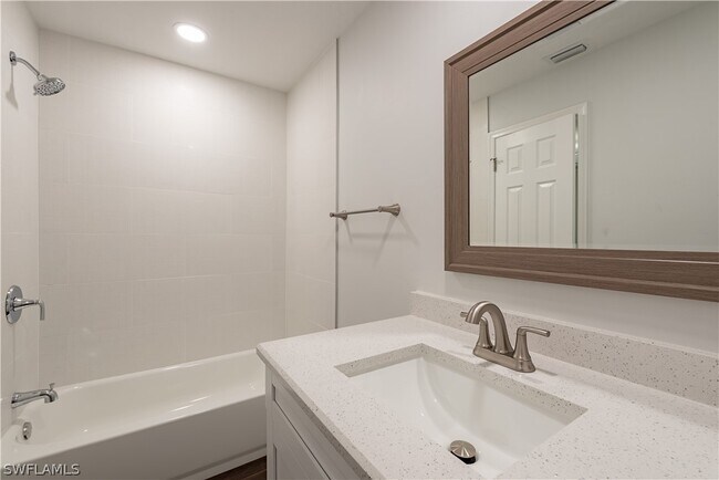 Building Photo - 3831 31st Ave SW