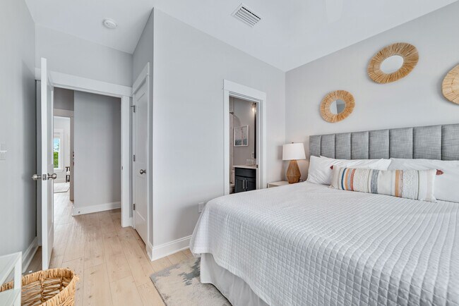 Building Photo - Orange Beach