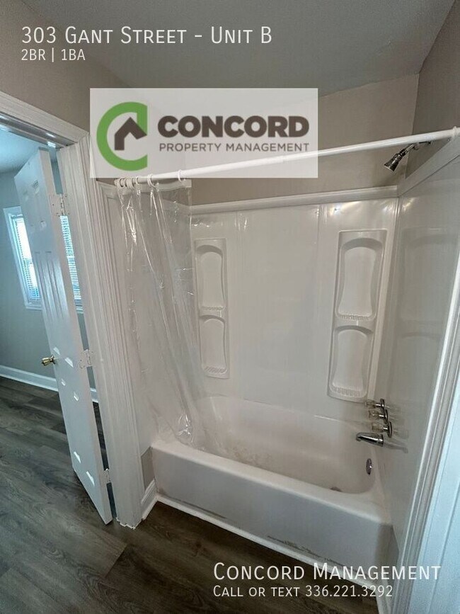 Building Photo - 303 Gant St