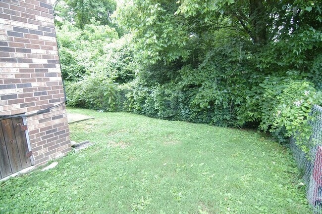 Building Photo - 2 Bedroom Inglewood Duplex!