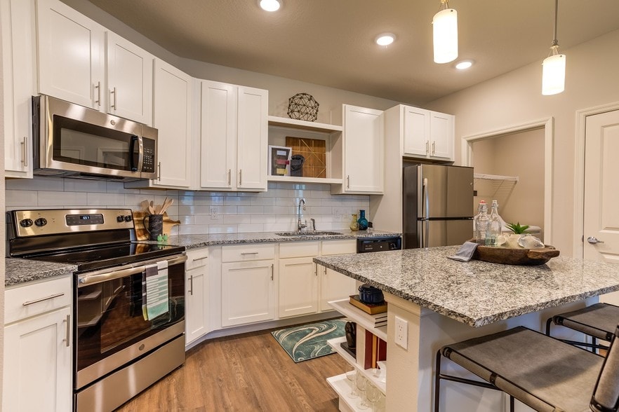 Lakeside Walk 16947 Kettle Ln Land O Lakes FL 34638 Apartment Finder