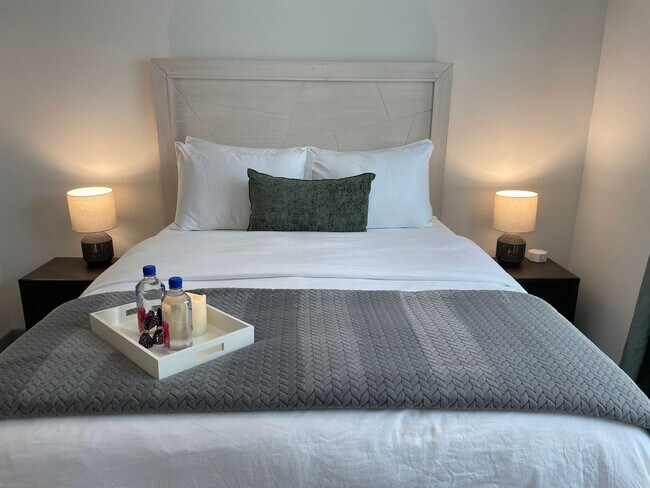 Building Photo - 5102 Aldersgate Dr