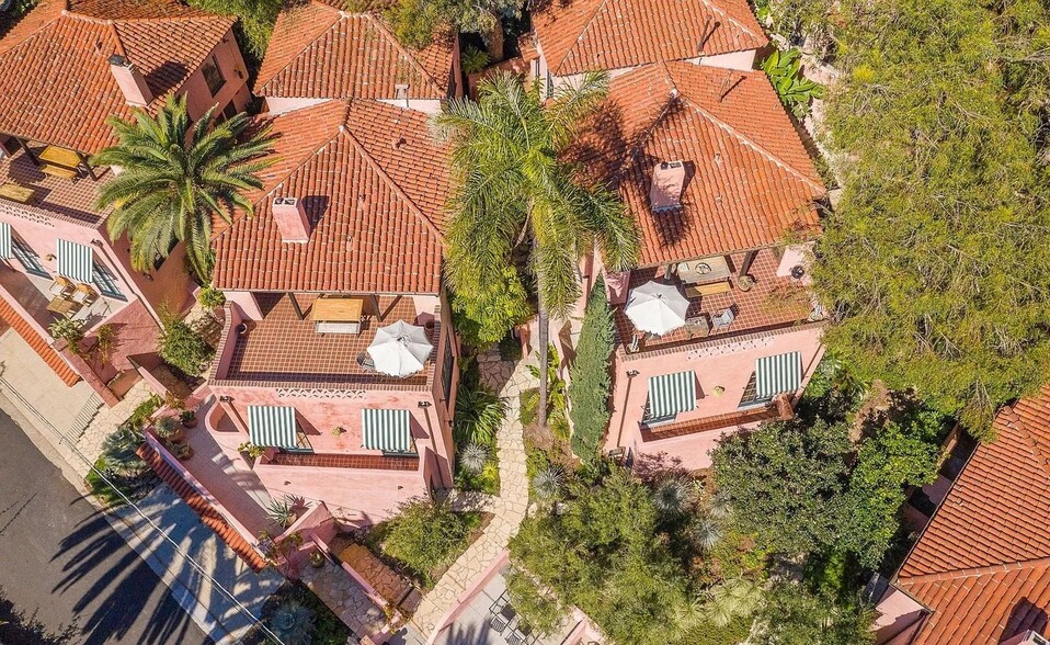 Building Photo - The Remington