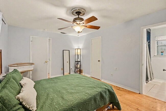 Building Photo - 5304 Westhaven Dr