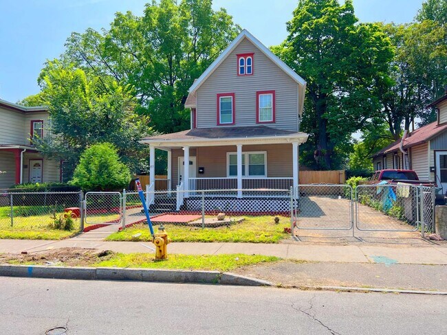Building Photo - 157 Dr Samuel McCree Way