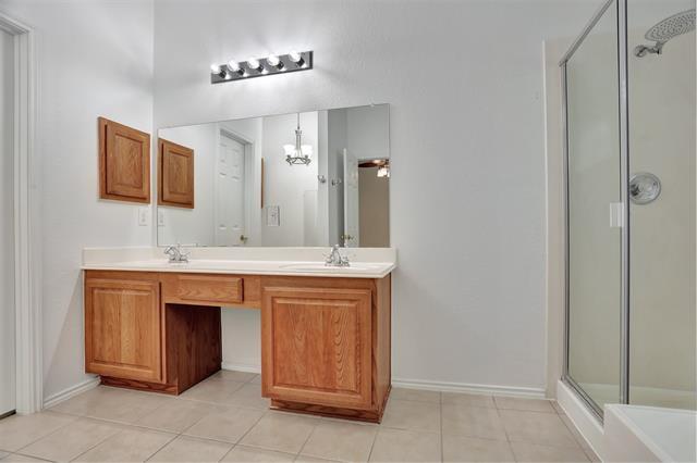 Building Photo - 1401 Cedar Springs Dr