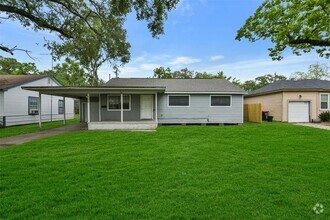 Building Photo - 708 E Republic Ave