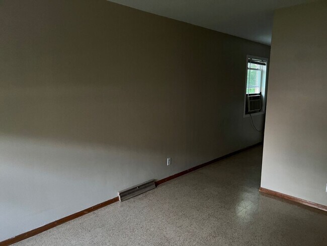 Building Photo - 1319/1321 S. State St.