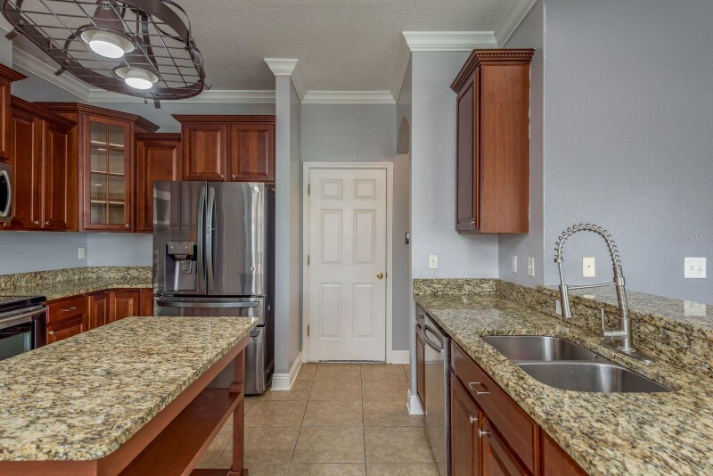 Building Photo - 30544 Latourette Dr