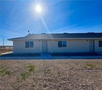 Building Photo - 2081 S Dandelion St