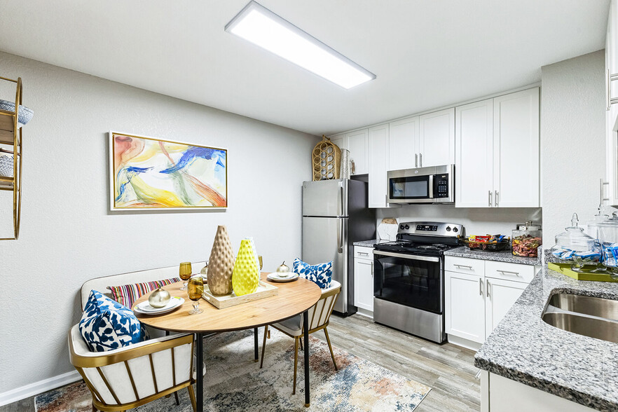 2BR 2BA Newly Renovated Kitchen - Hidden Creek Village