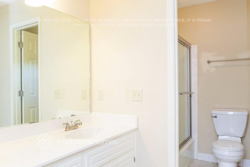 Building Photo - 3761 Apple Way