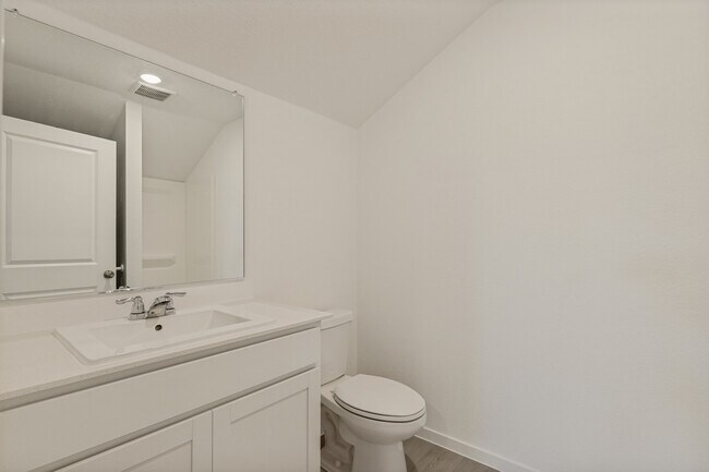 Building Photo - 1037 Bishop Creek Dr