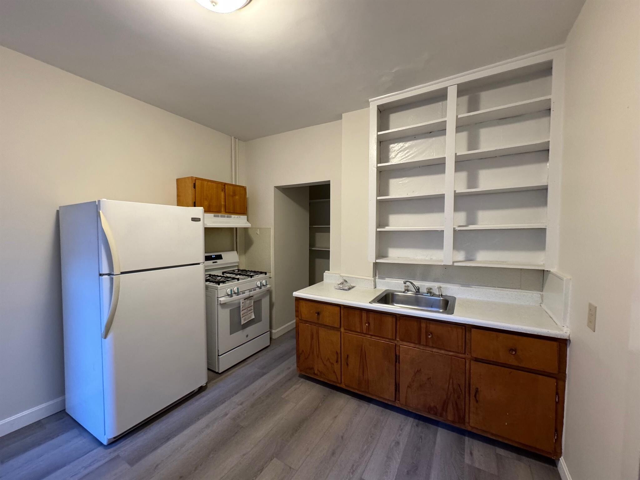 Building Photo - 250 Beacon St