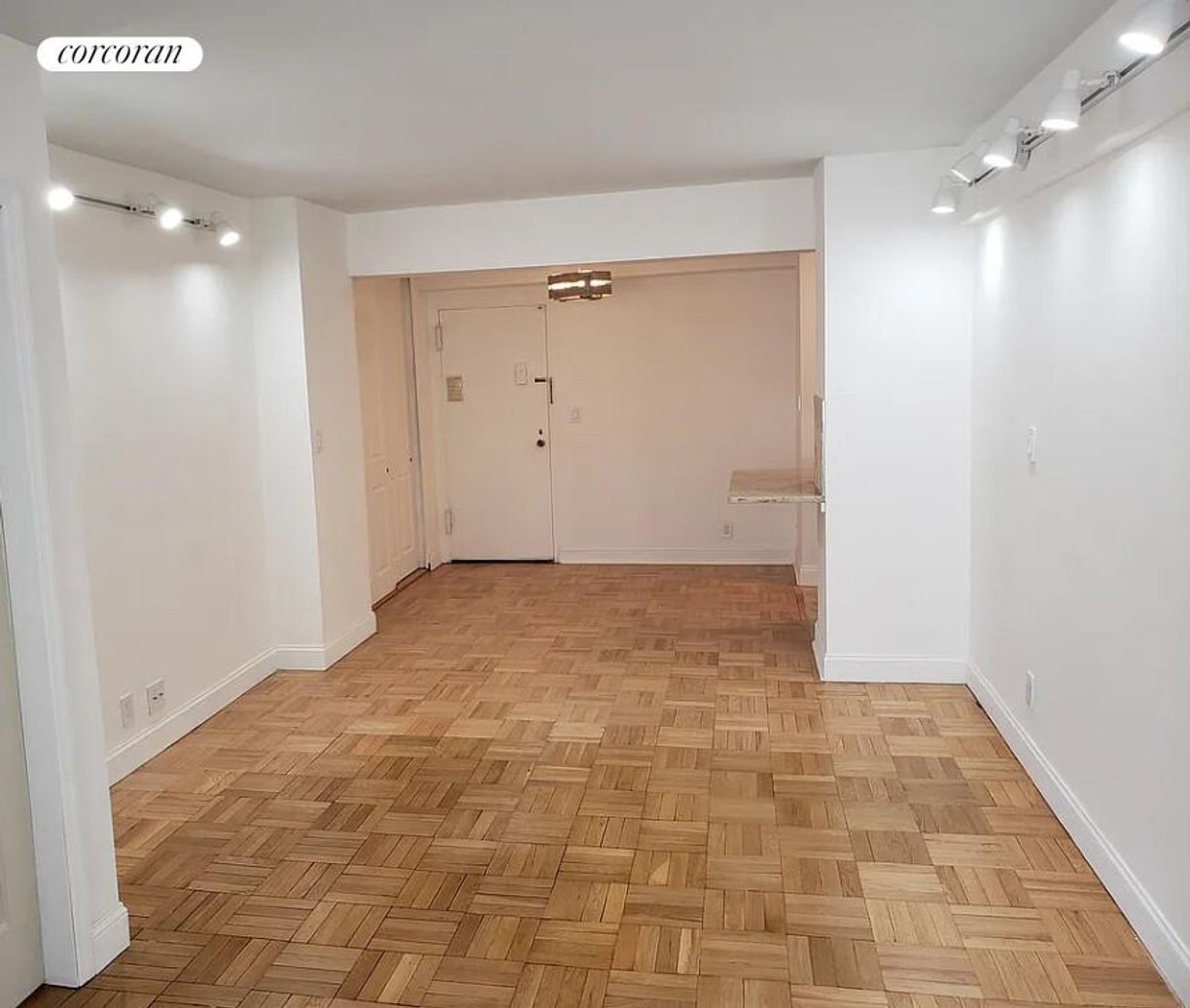 Building Photo - 345 E 56th St