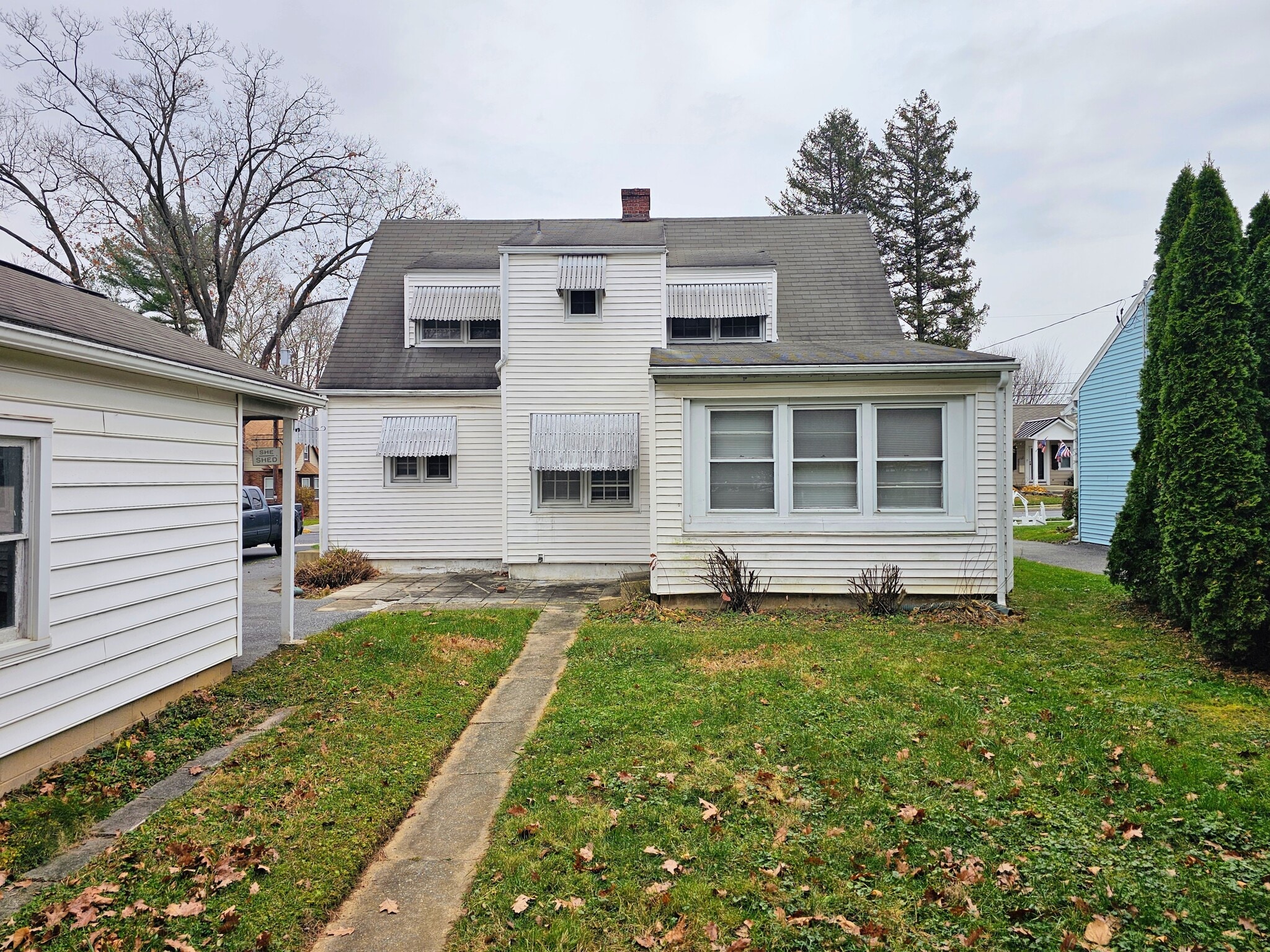 Building Photo - 426 Cherry St