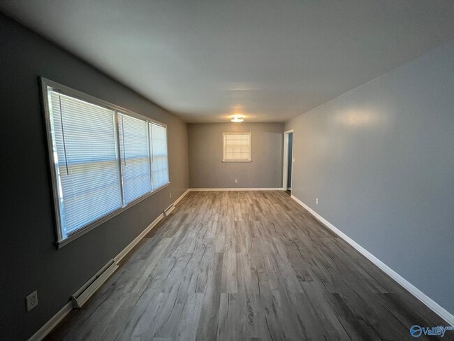 Building Photo - 803 Corsbie St NW