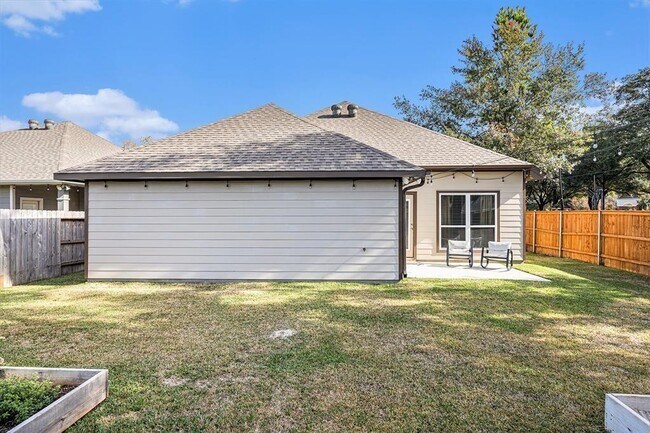 Building Photo - 903 Acorn Trail Pl