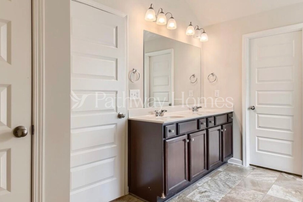 Building Photo - 1610 Potomac Ct