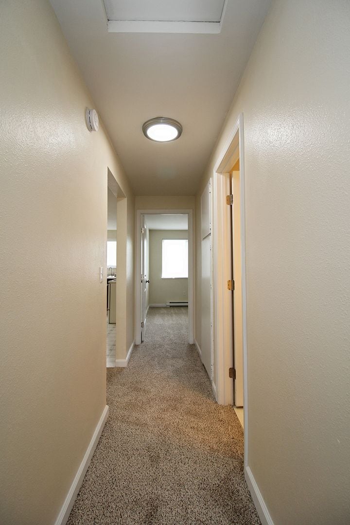 Building Photo - 11102-11130 SW 62nd Ave