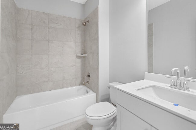 Building Photo - 520 Cunninghame Ct