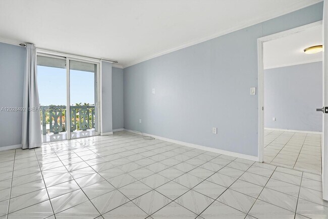 Building Photo - 8233 Harding Ave